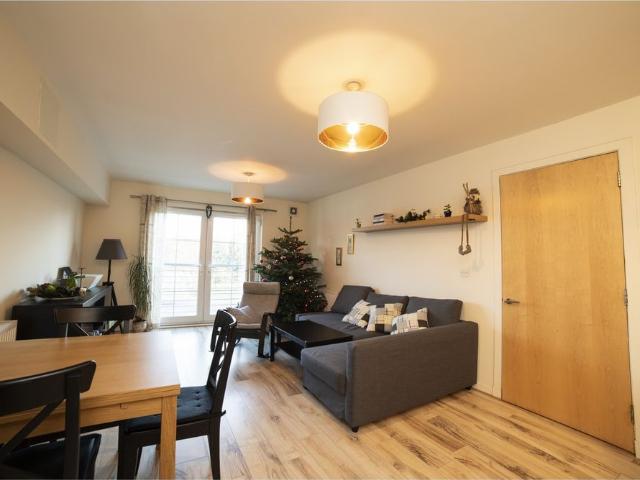 Apartment for rent in Haghill, Scotland