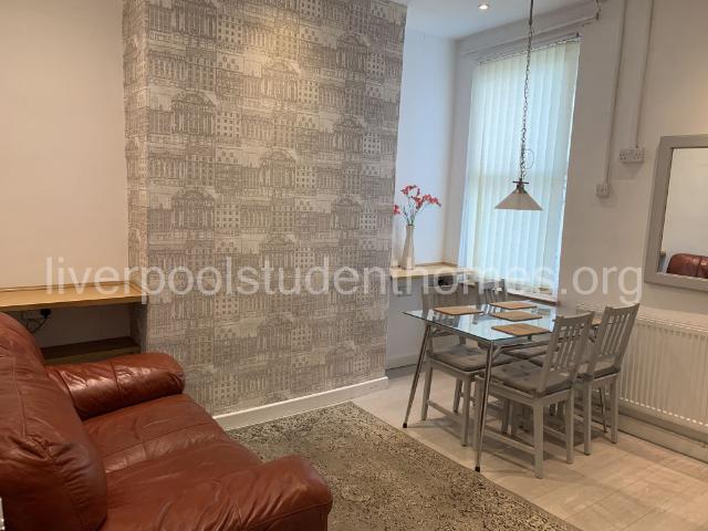 House for rent in Kensington, Calderstones