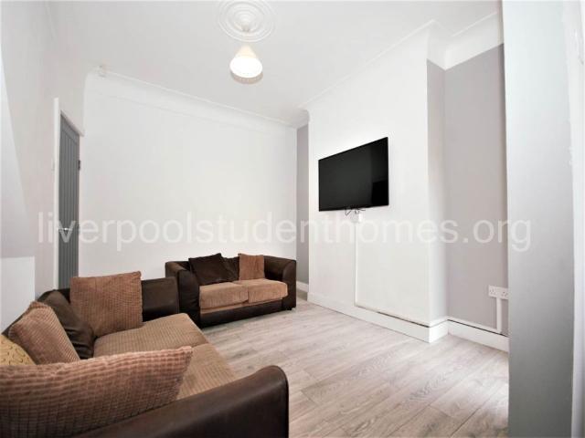 House for rent in Kensington, Calderstones