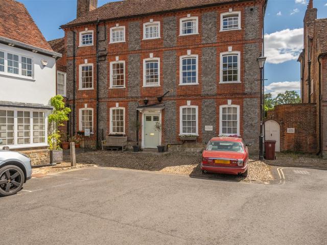 House for rent in Littlecote, West Sussex