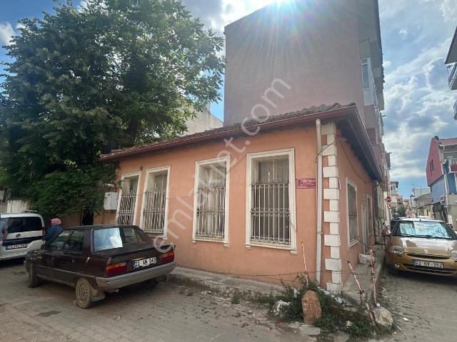 Dilaverbey Mahallesi, Edirne Merkez içerisinde satılık Villa