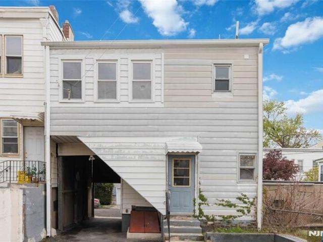 House for sale in Bloomfield, New Jersey