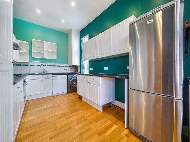 Apartment for rent in Charlton, Greater London