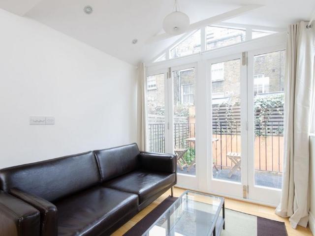 Apartment for rent in Brompton, Greater London