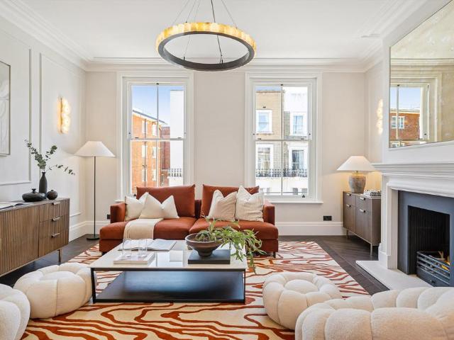 Apartment for rent in Lot's Village, Greater London