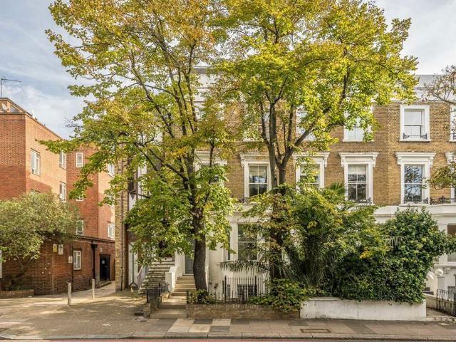 Apartment for rent in Brompton, Greater London