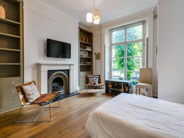 Apartment for rent in Brompton, Greater London