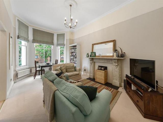 House for rent in Brompton, Greater London