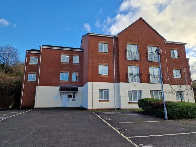Apartment for rent in Briton Ferry, Wales