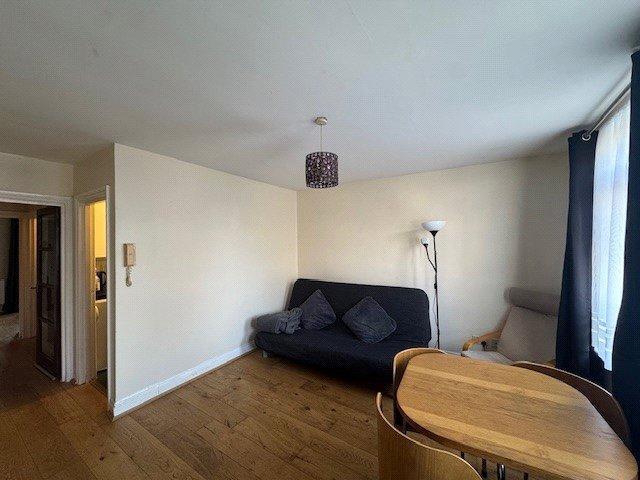 Apartment for rent in Maryland, Greater London