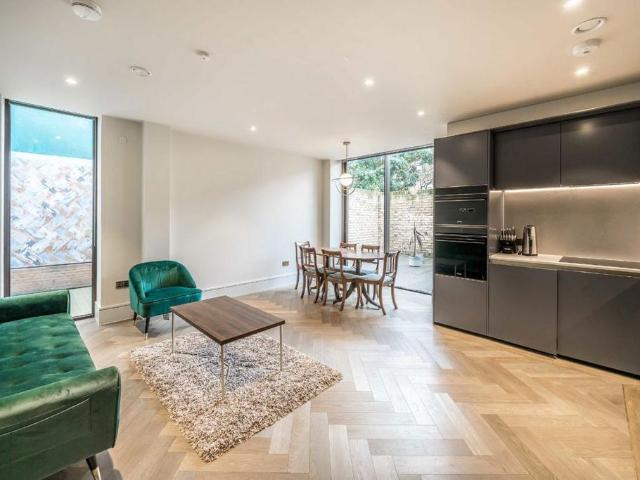 Apartment for rent in Fulham, Greater London