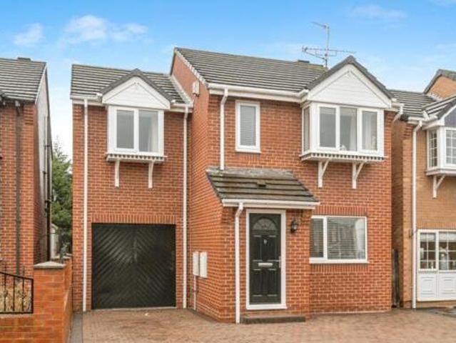 House for sale in New Edlington, Doncaster