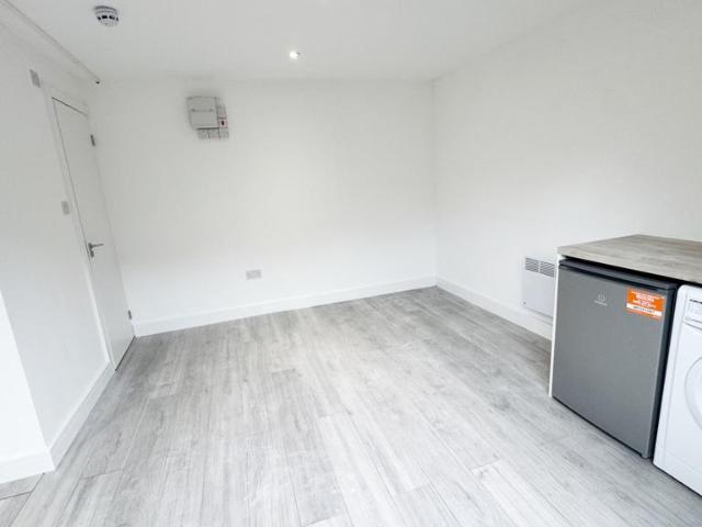 House for rent in Homerton, Greater London