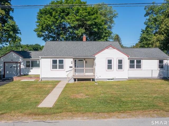 House for sale in Putnam, Connecticut