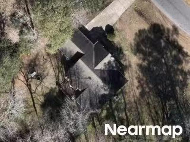 House for sale in Clayton