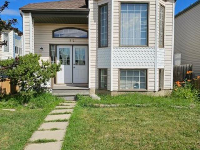 House for sale in Edmonton, Wedgewood