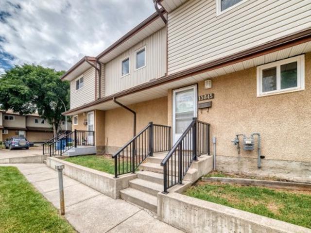 Townhouse for sale in Wedgewood, Alberta