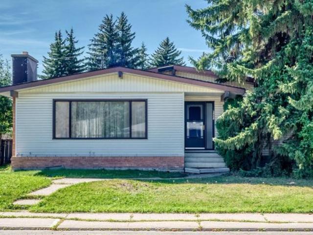 House for sale in Wedgewood, Alberta
