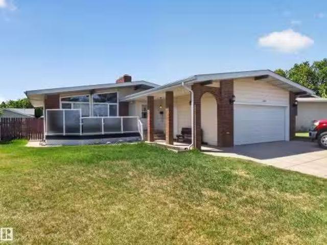 House for sale in Wedgewood, Alberta