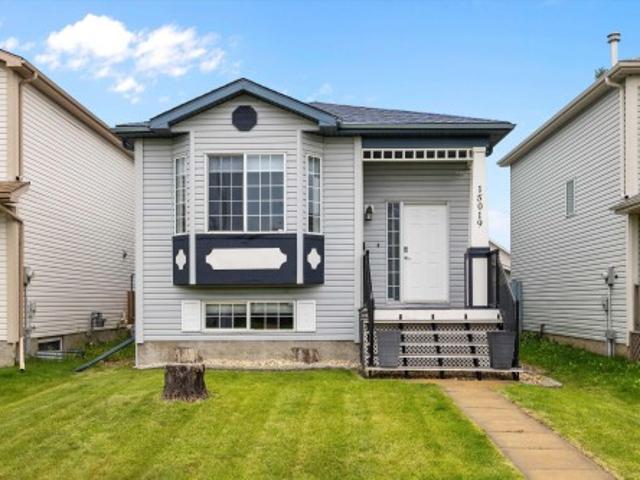 House for sale in Wedgewood, Alberta