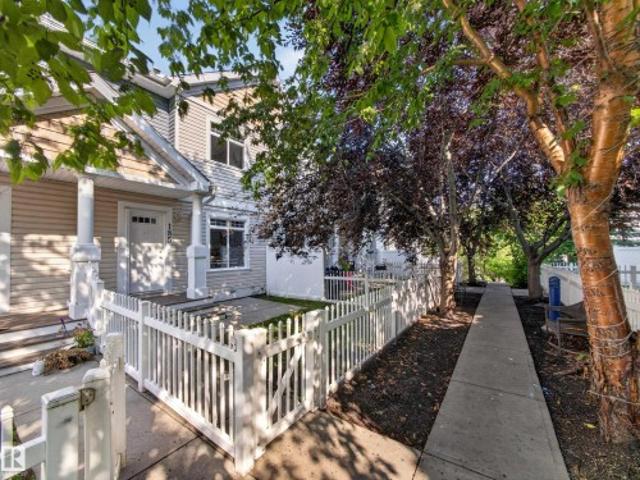 Townhouse for sale in Wedgewood, Alberta