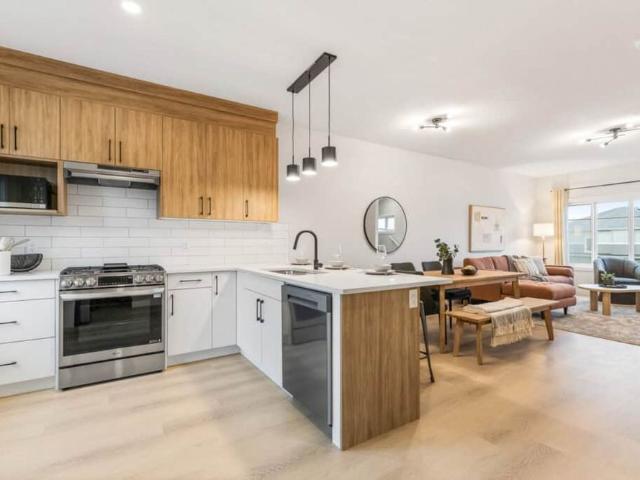 Townhouse for rent in Wedgewood, Alberta