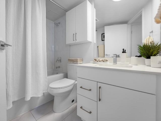 Apartment for rent in Wedgewood, Alberta