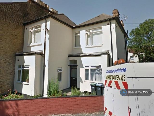 Apartment for rent in Edmonton, Greater London