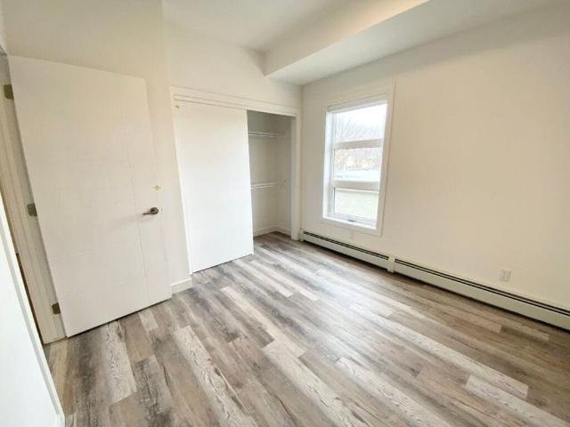 Apartment for rent in Wedgewood, Alberta