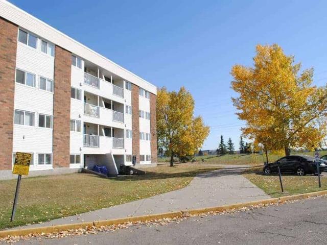 Apartment for rent in Wedgewood, Alberta