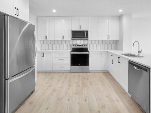 Townhouse for rent in Wedgewood, Alberta