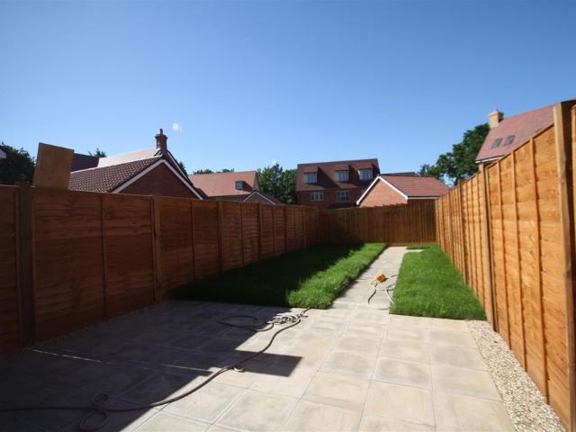 House for rent in Stroud Green, Barling