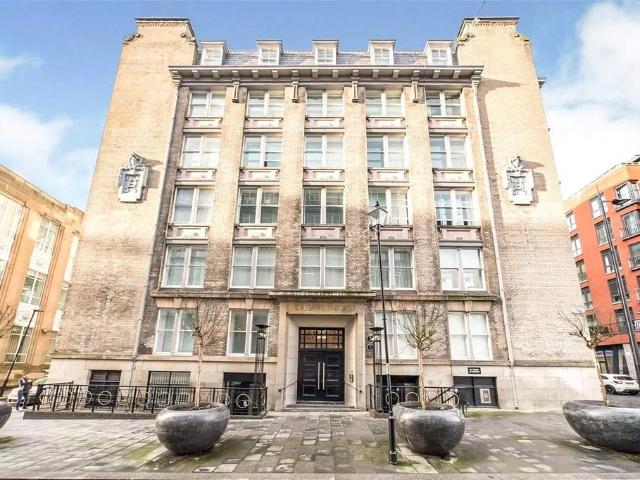 Apartment for rent in Calderstones