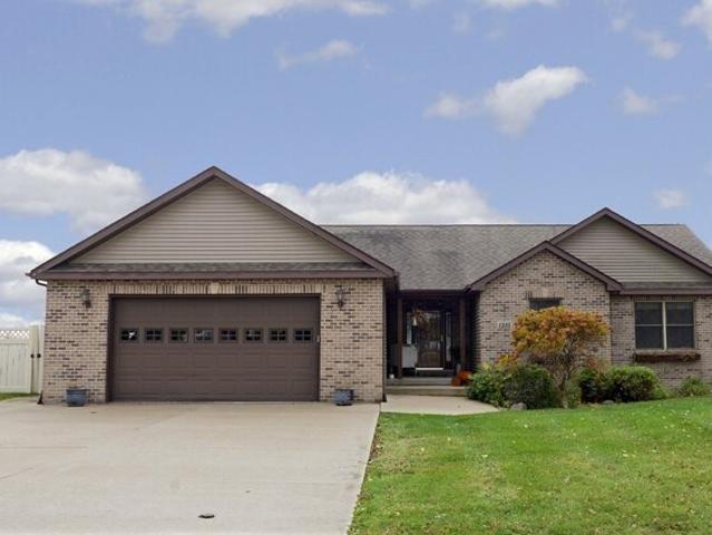 House for sale in Ottawa, Illinois