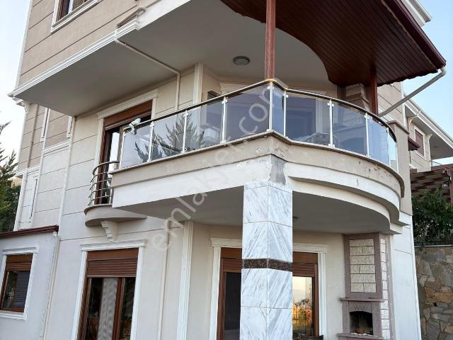 Edremit, Balikesir içerisinde satılık Villa