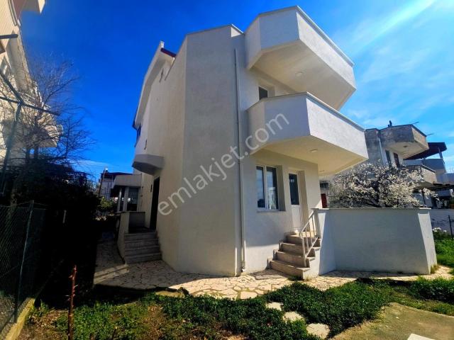 Edremit, Balikesir içerisinde satılık Villa