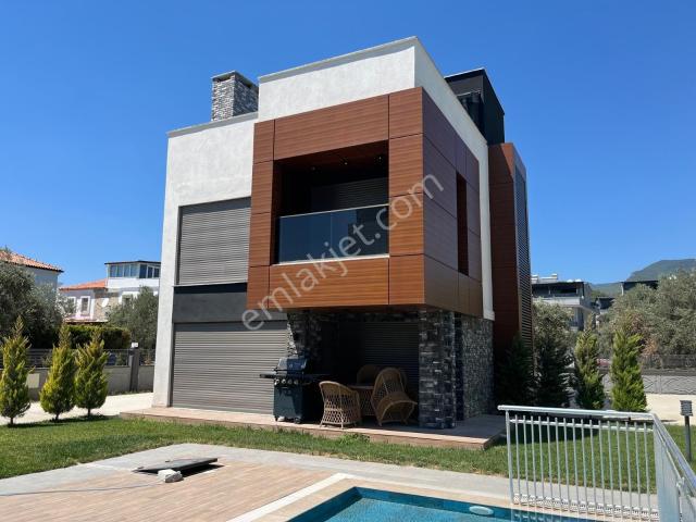 Edremit, Balikesir içerisinde satılık Villa