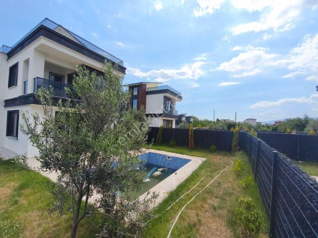 Edremit, Balikesir içerisinde kiralık mülk