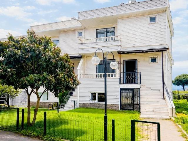 Edremit, Balikesir içerisinde satılık Villa