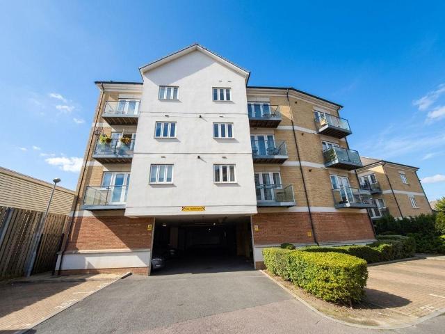 Apartment for rent in Symond's Park, Watford