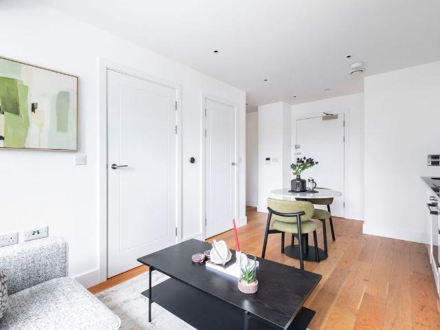 Apartment for rent in London Borough of Croydon, Greater London