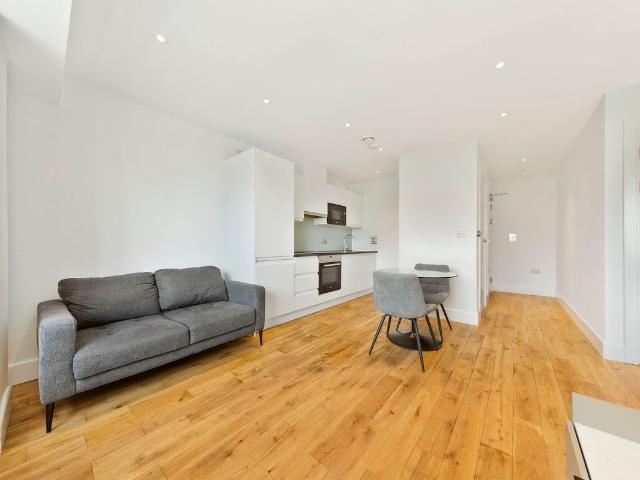 Apartment for rent in London Borough of Croydon, Greater London