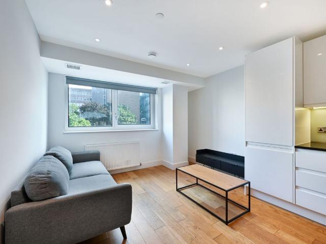 Apartment for rent in London Borough of Croydon, Greater London