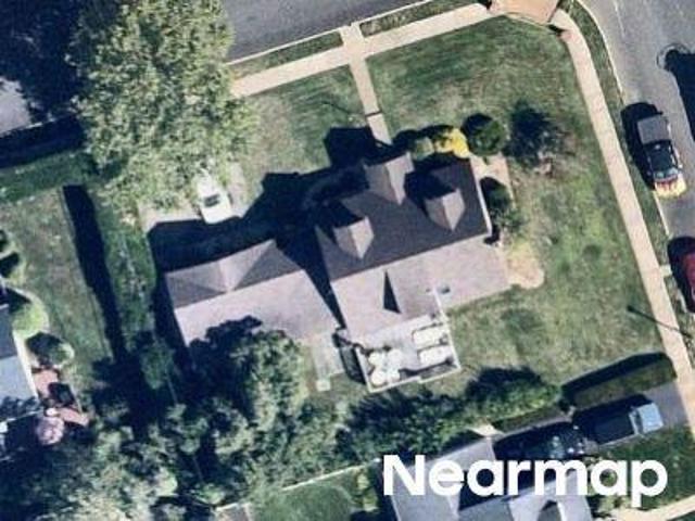 House for sale in Mitchel Houses, East Meadow