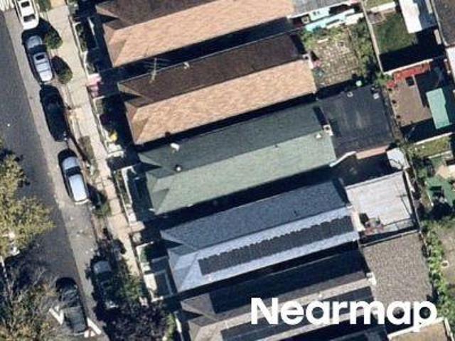 House for sale in The Bronx, Arverne