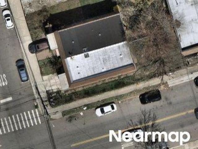 House for sale in The Bronx, Arverne