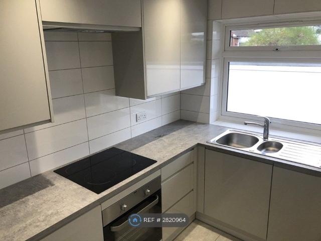 Apartment for rent in Mile Oak, Brighton & Hove