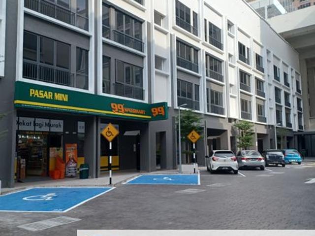 Shop for rent in Petaling, Alam Impian
