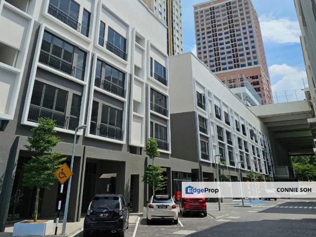 Shop for rent in Petaling, Alam Impian