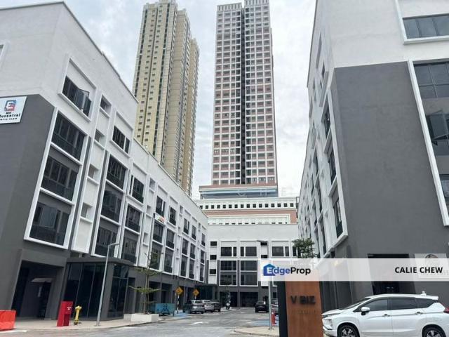 Shop for rent in Petaling, Alam Impian
